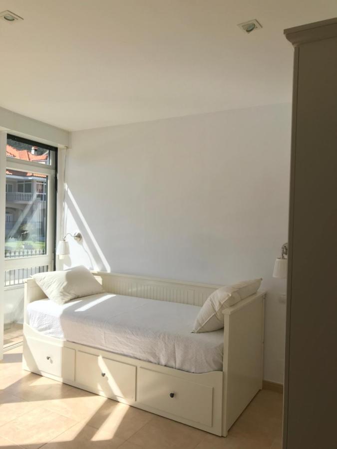 Apartamento Con Terraza Primera Linea De Playa フィニステレ エクステリア 写真